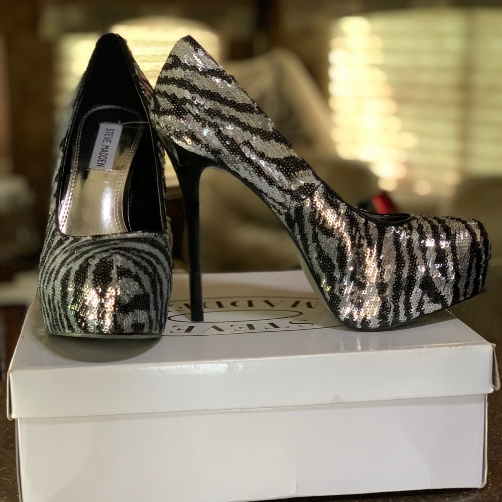 Steve Madden Sequin heels